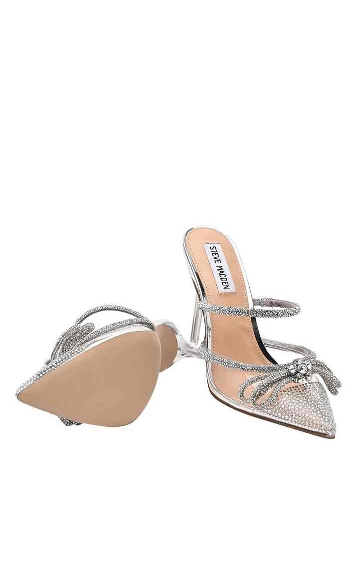 Velicity-R Silver Pumps