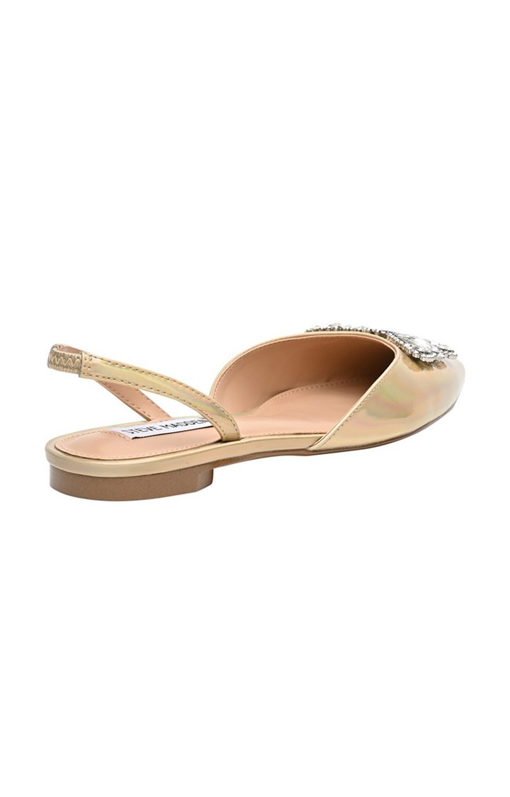 Jianna Gold Closed Flats & Ballerinas