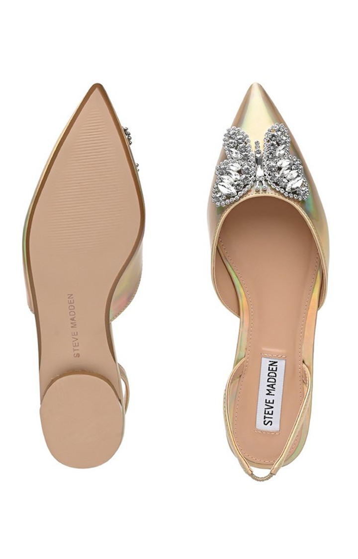Jianna Gold Closed Flats & Ballerinas