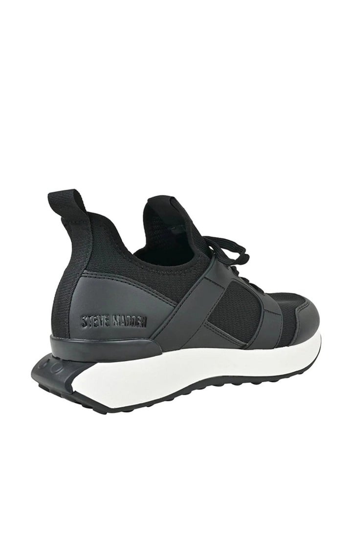 Barlo Black Sneakers
