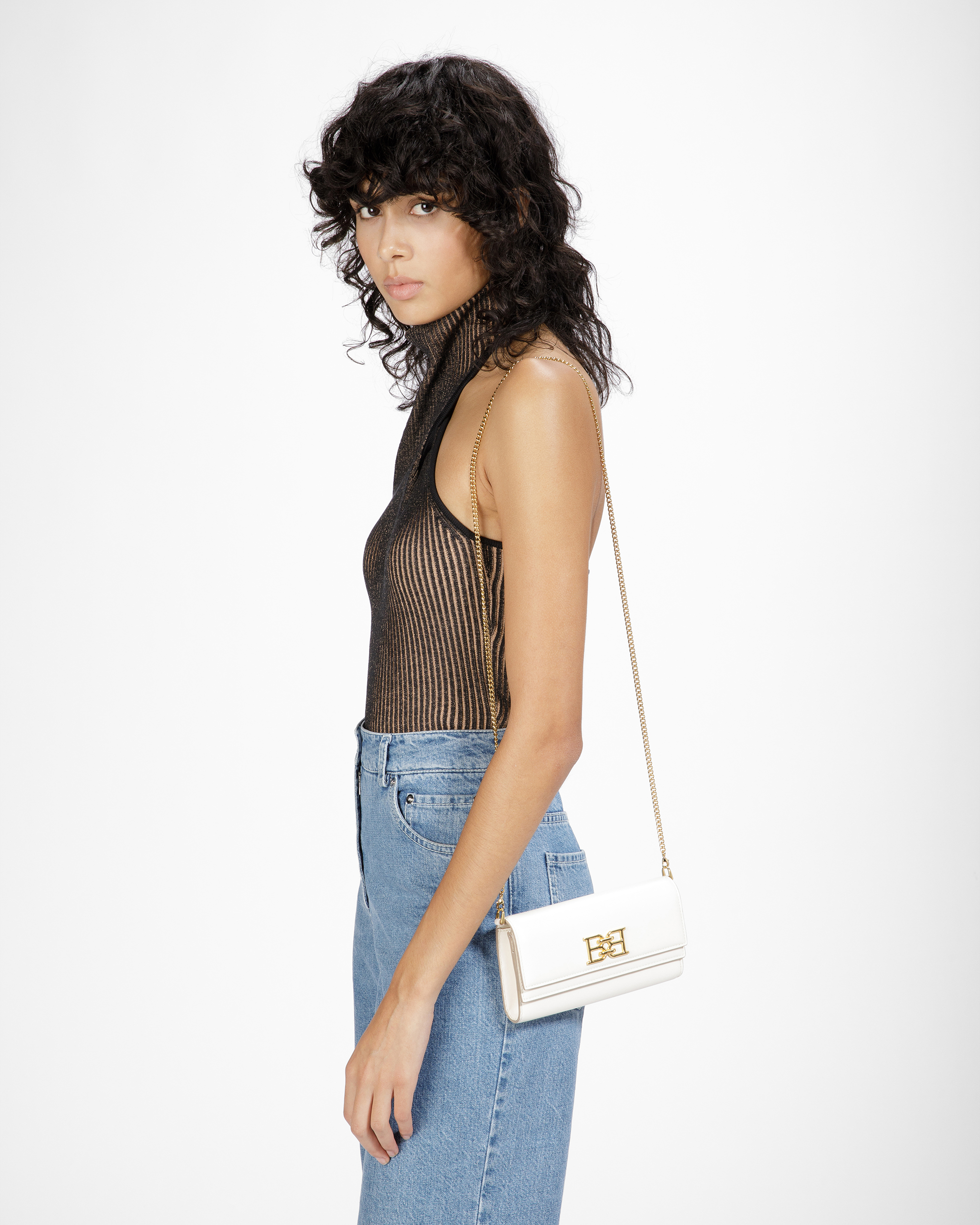 Byanca Leather Travel Wallet In Bone