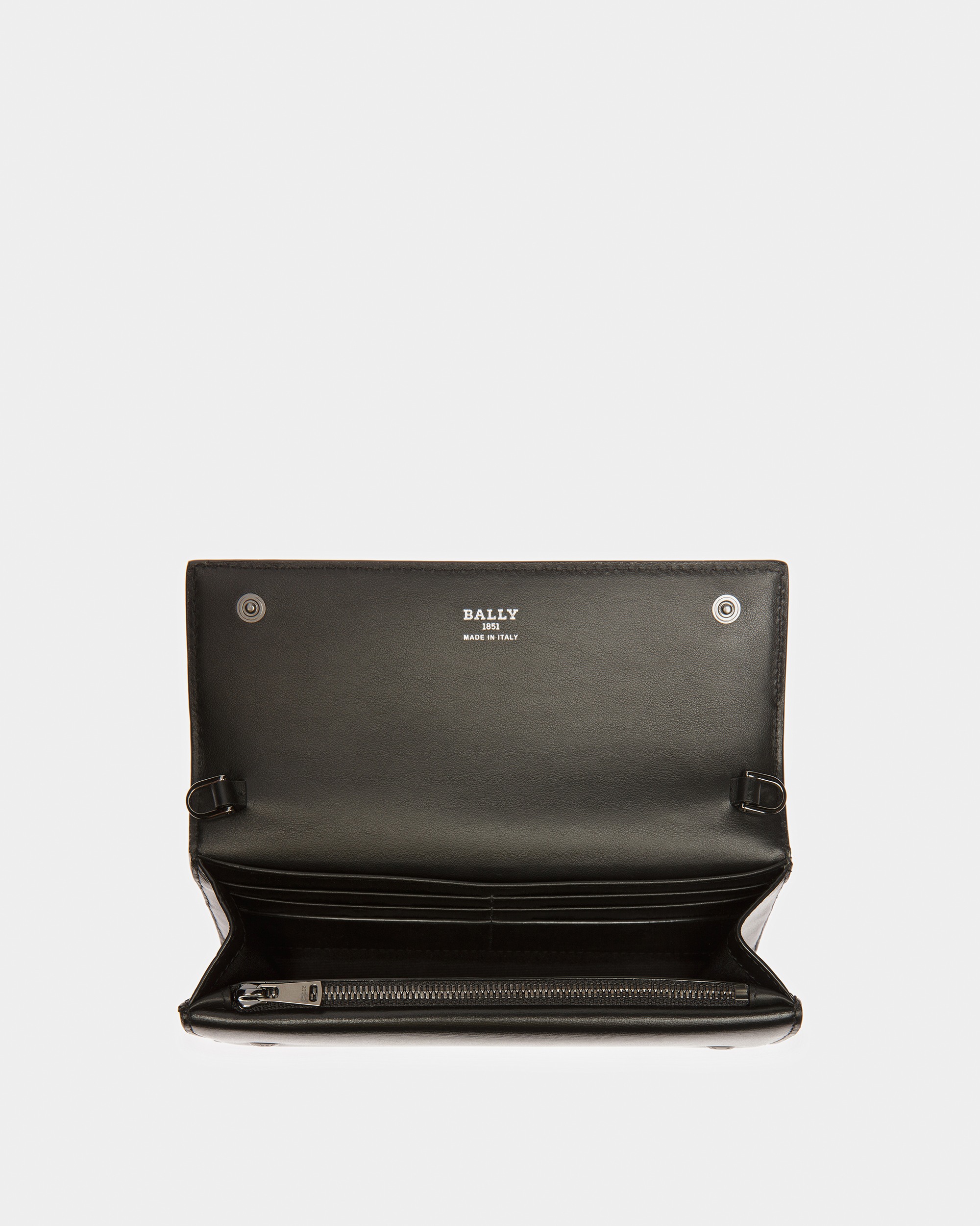 Byanca Leather Travel Wallet In Black
