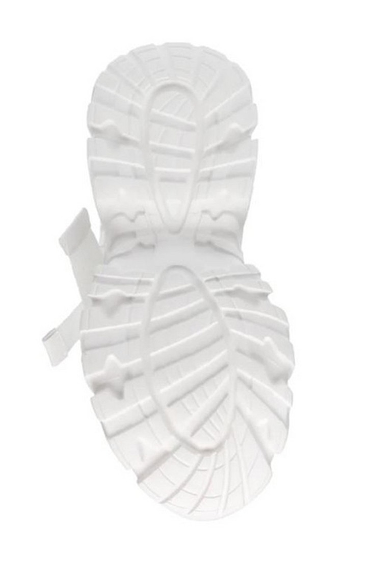 Voltz White Wedges