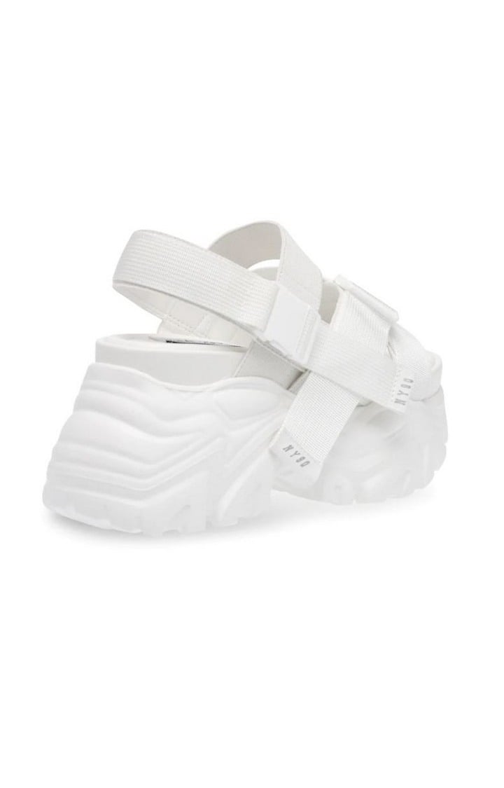 Voltz White Wedges
