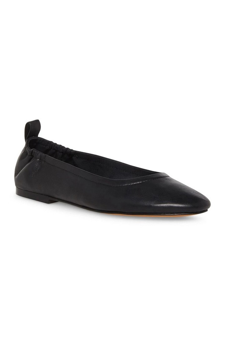 Greta Black Closed Flats & Ballerinas