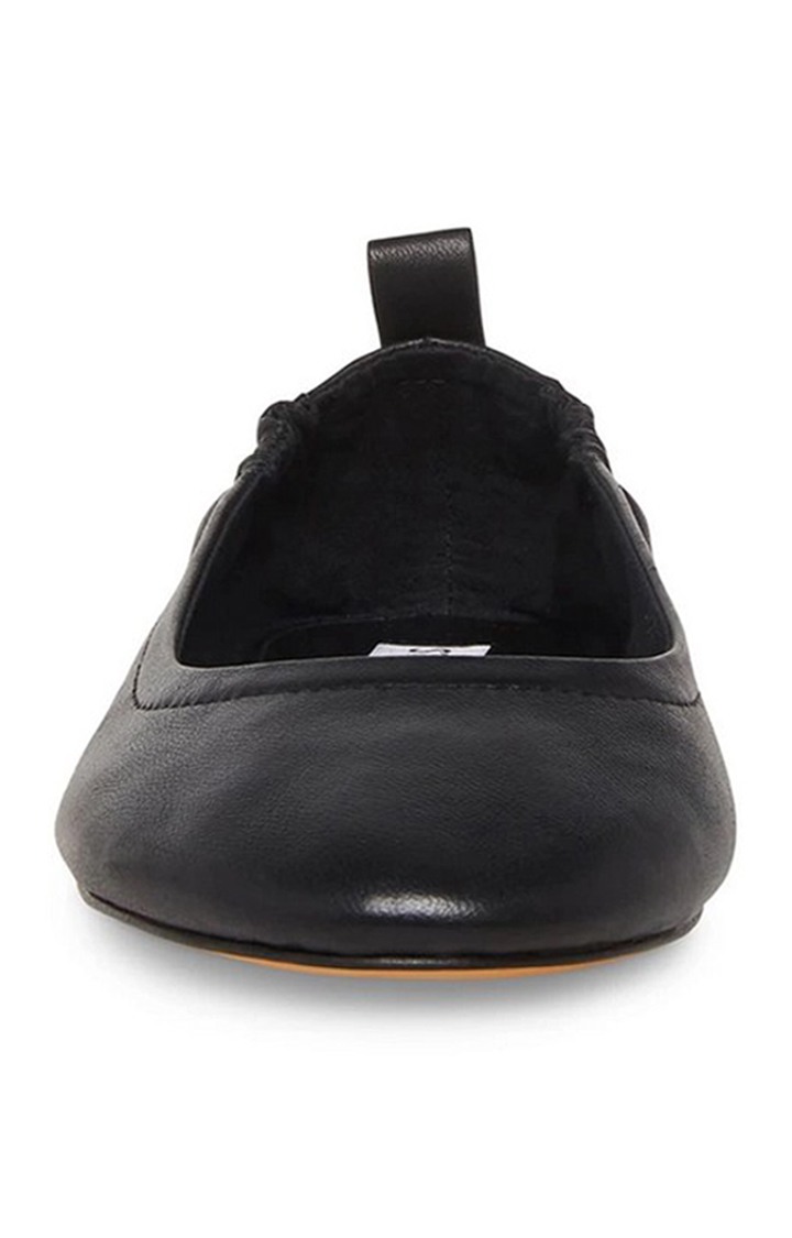Greta Black Closed Flats & Ballerinas