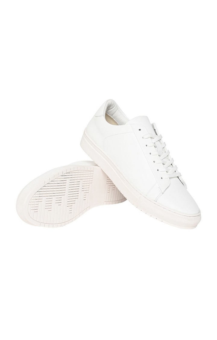 Sm-1556 White Sneakers