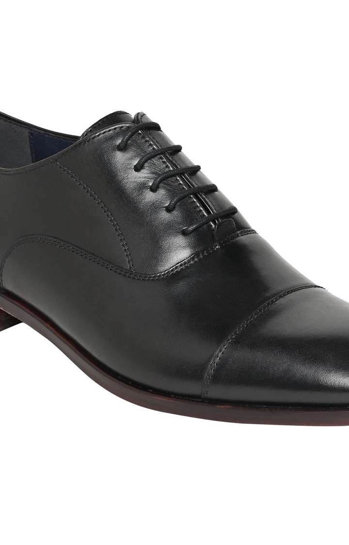 Sm-1563 Black Tie-Ups & Dress Loafers