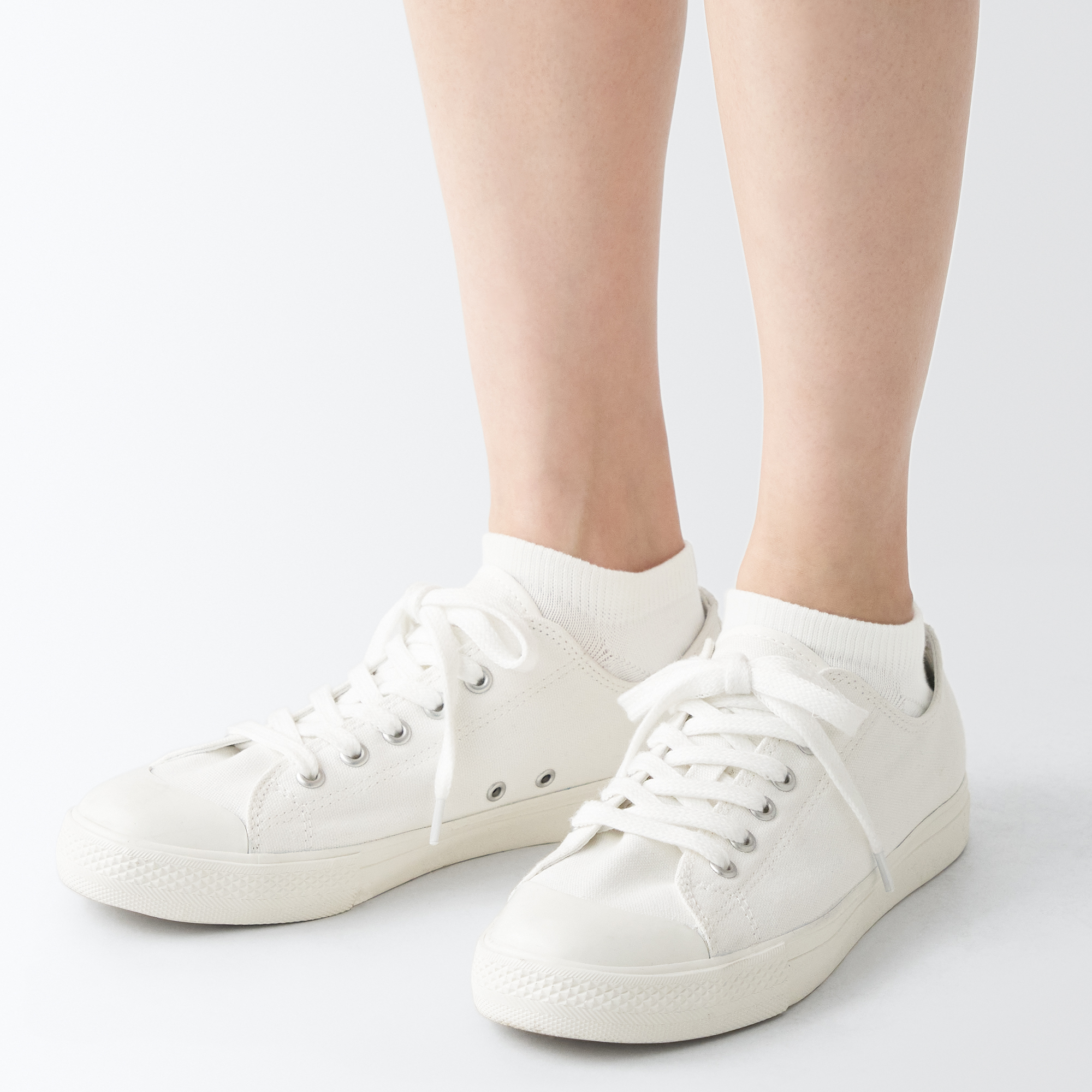 Right Angle Tabi-style sneaker socks