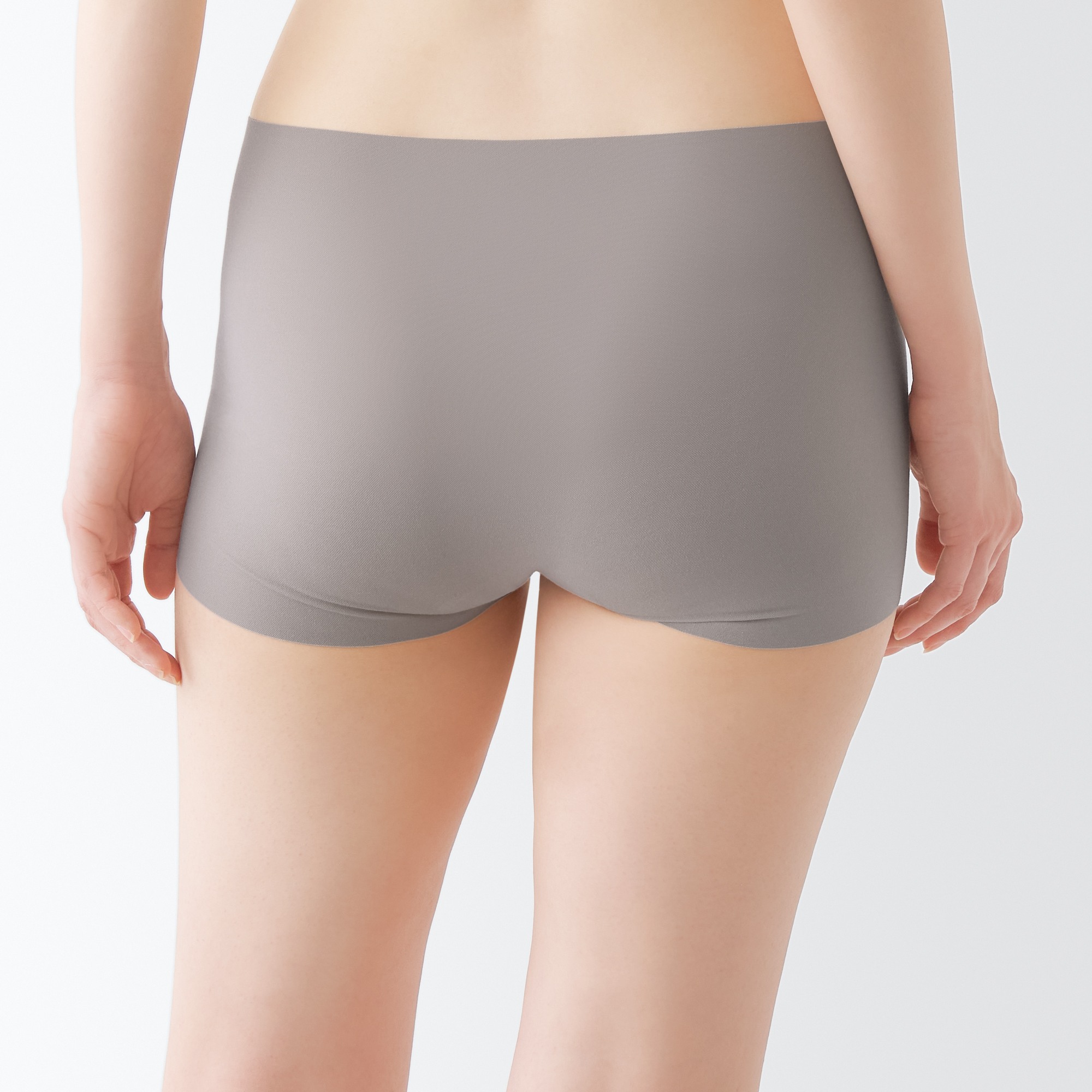MUJI | Complete seamless  Boy shorts