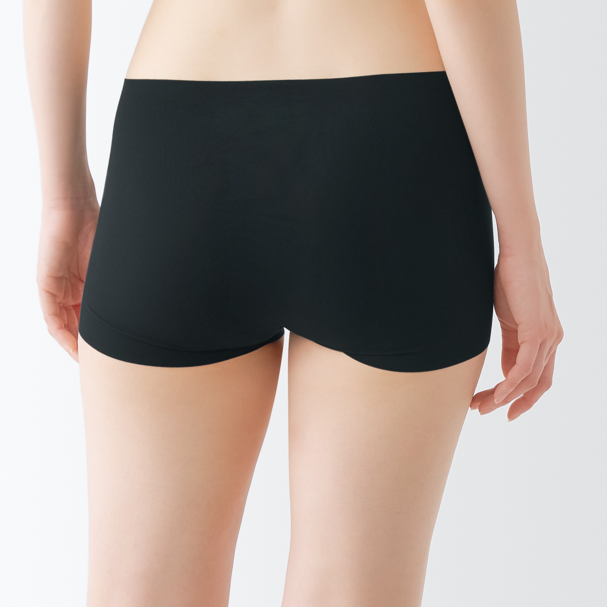 MUJI | Complete seamless  Boy shorts