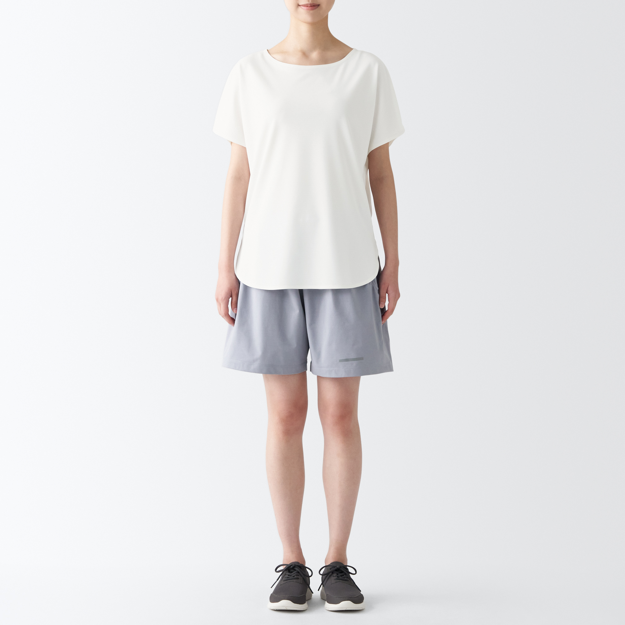 Quick dry boat neck T-shirt