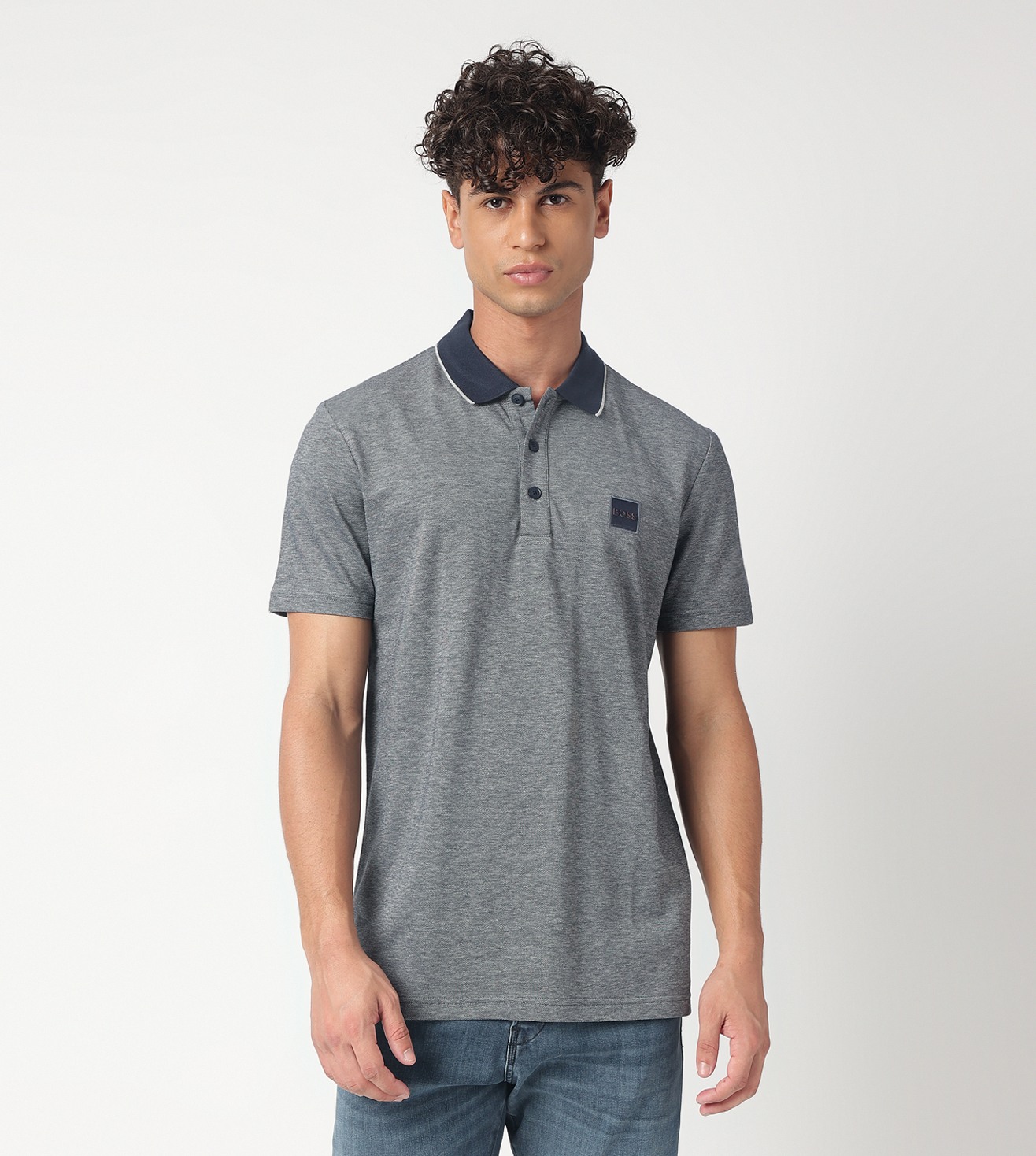 https://cdn.fynd.com/v2/falling-surf-7c8bb8/fyprod/wrkr/products/pictures/item/free/original/000000410385542017/1uks17uIiL-000000410385542017_1.jpg