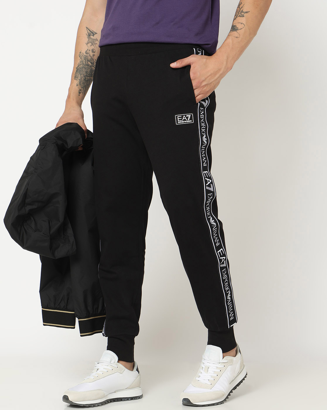 MEN-APPAREL-TRACKPANTS