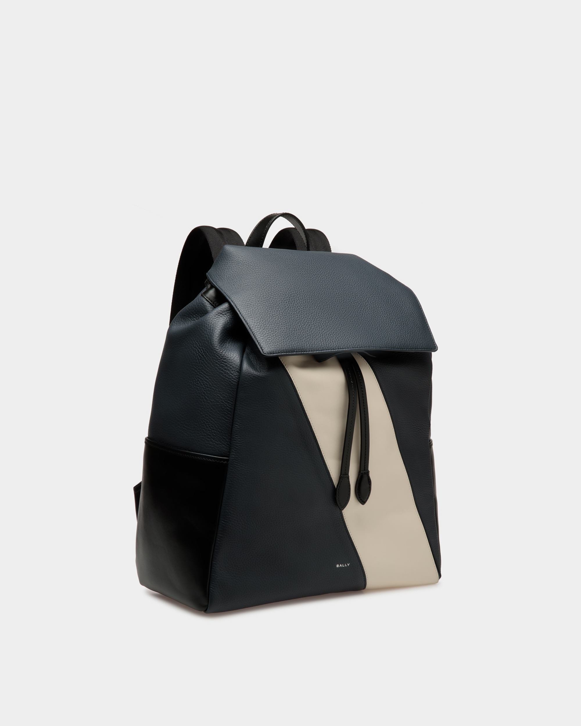 Lago Backpack In Midnight Leather