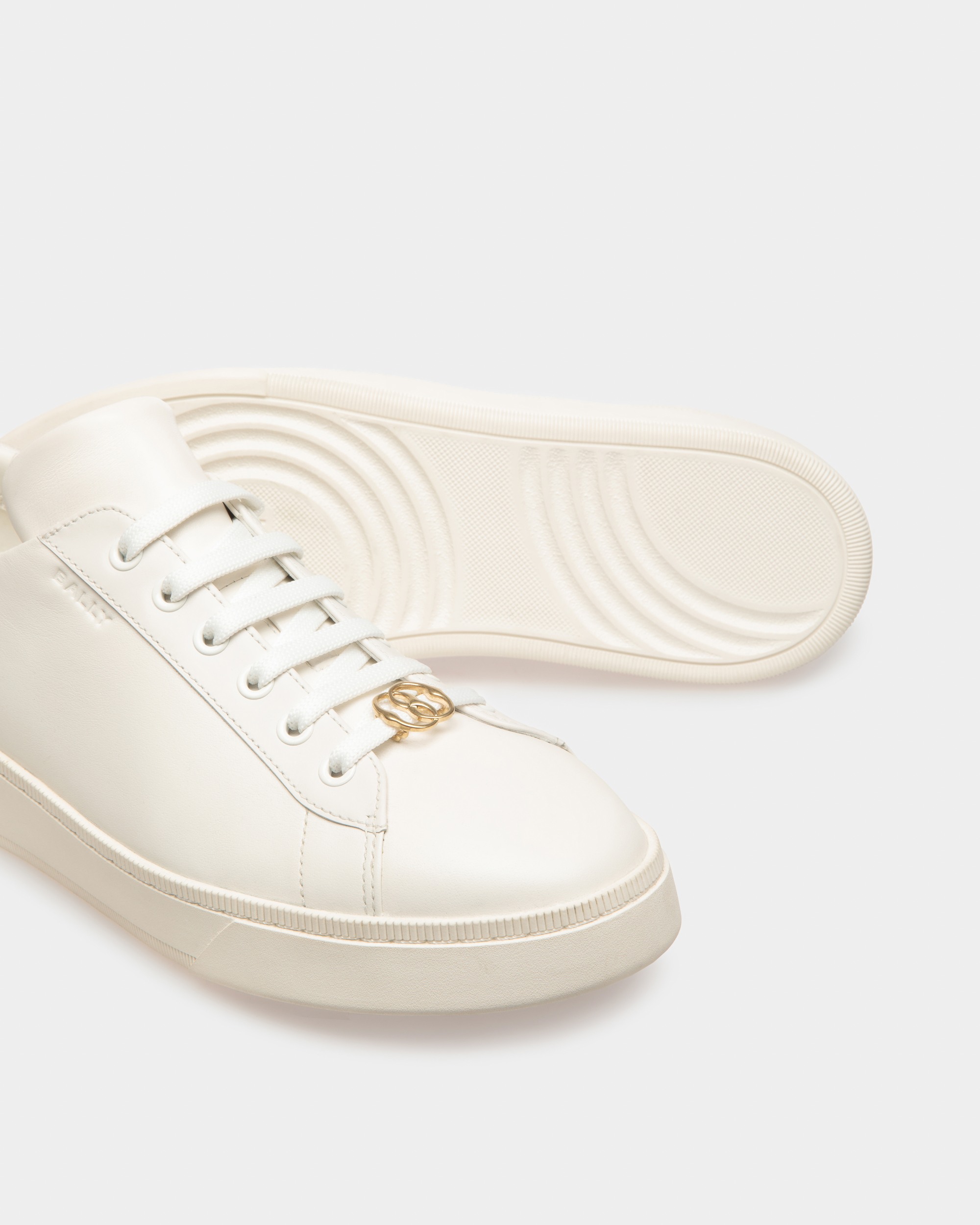 Ryver Leather Sneakers