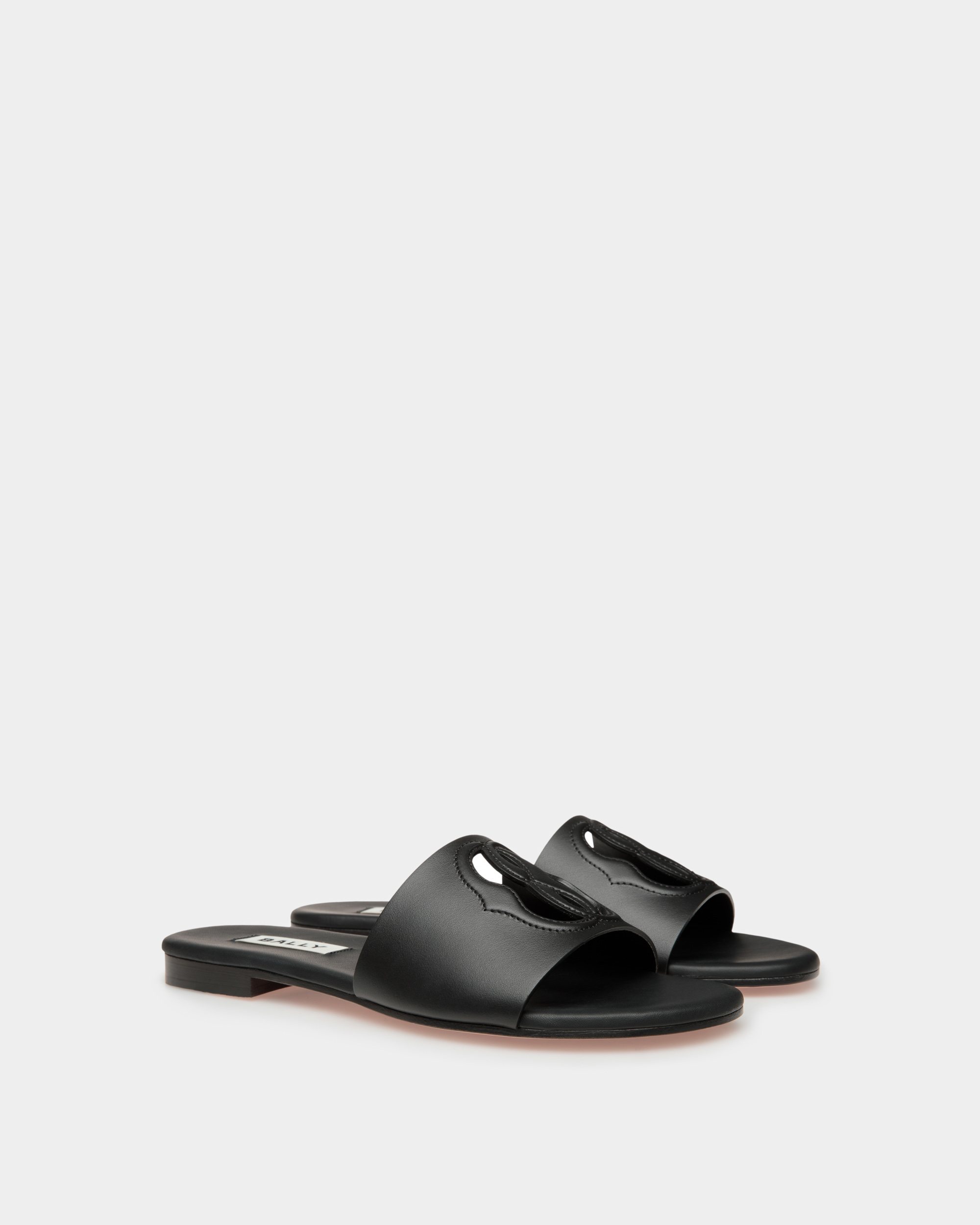 Goldie-W Leather Flat Sandals