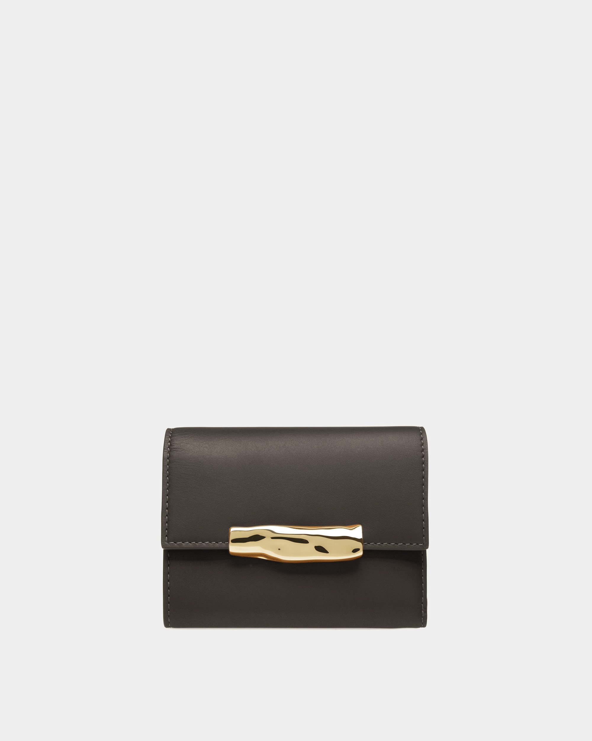 Baroque Wallet In Black Leather