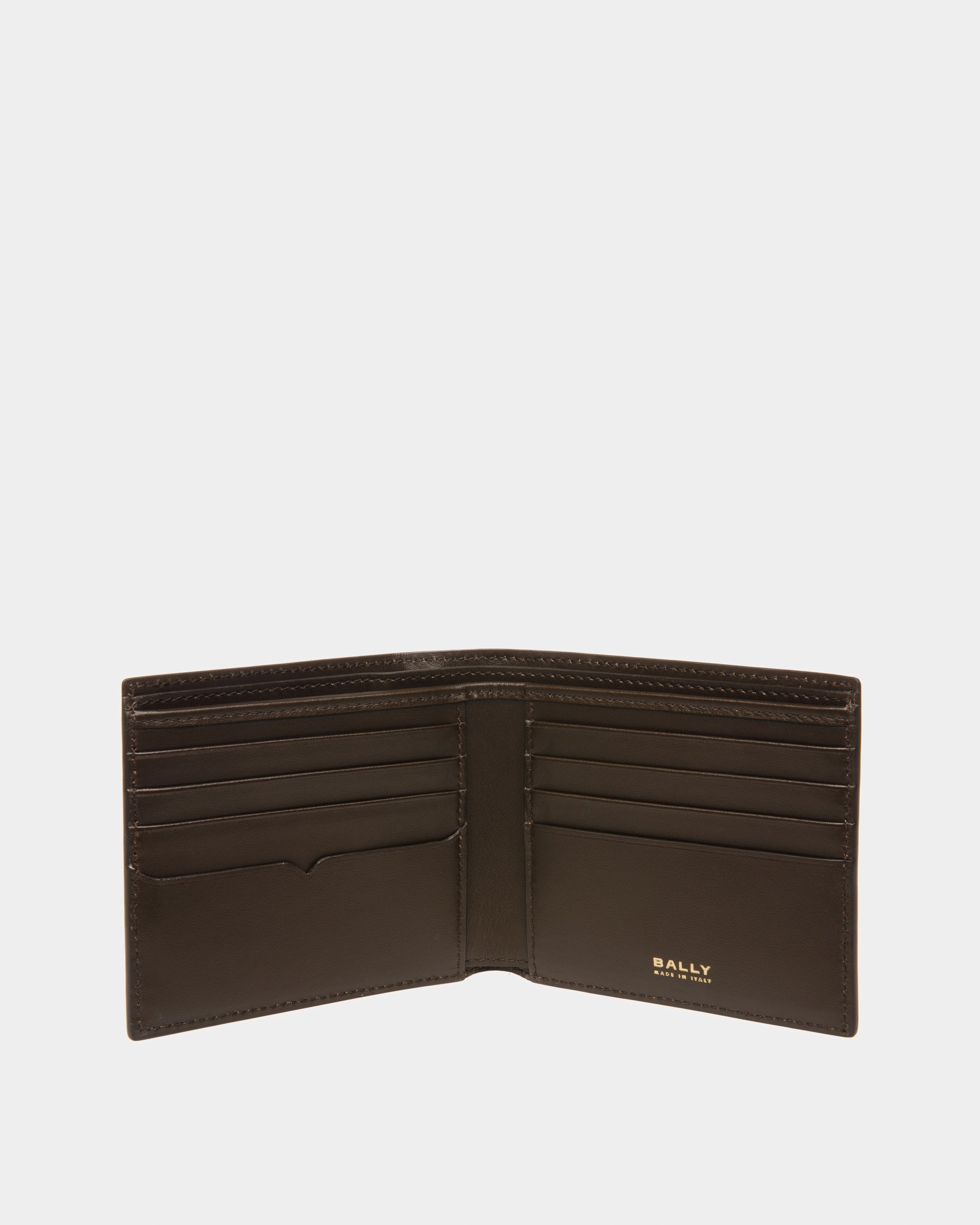 Speciale Bi-fold Wallet In Brown Leather