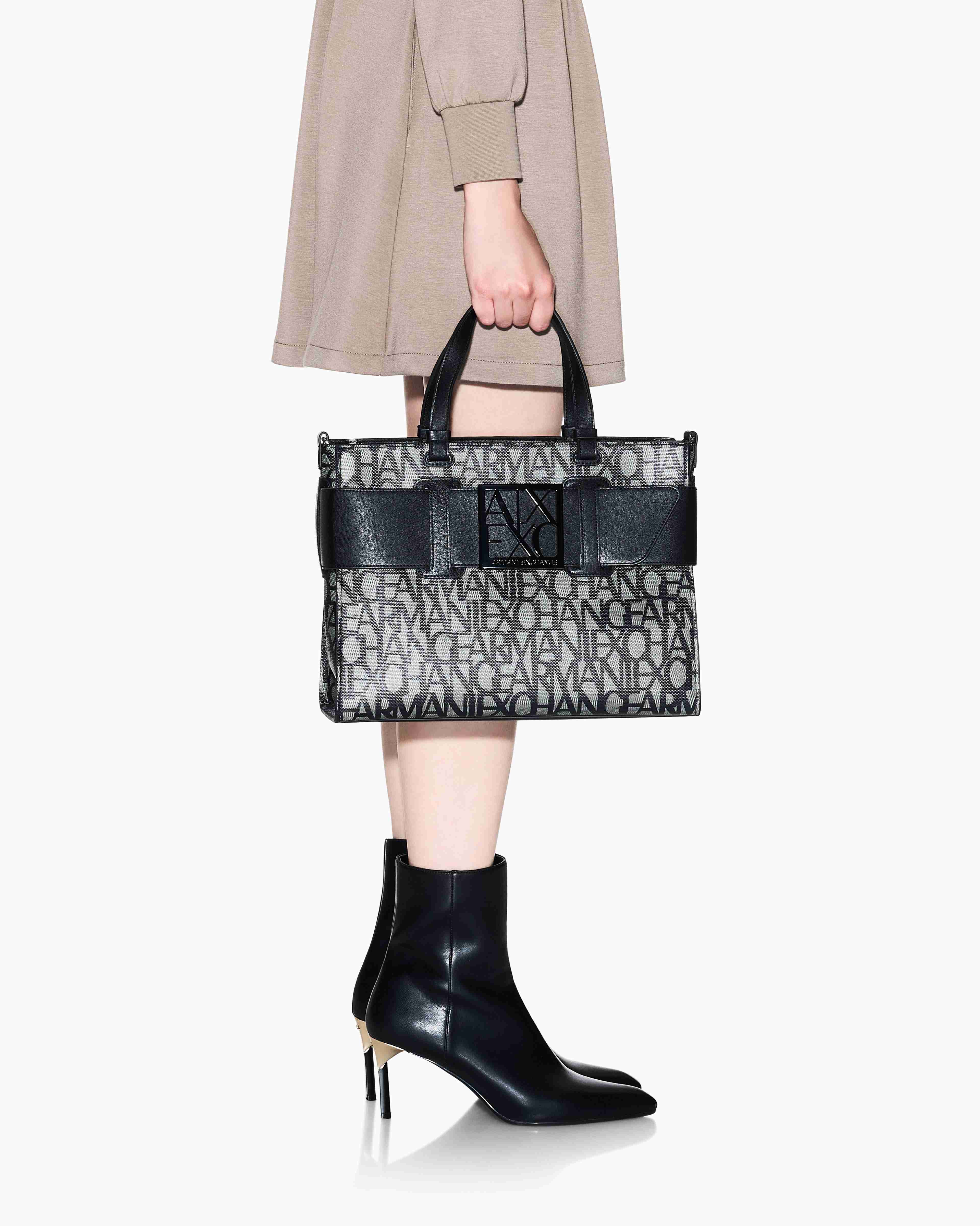Susy All-Over Logo Print Shopping Bag