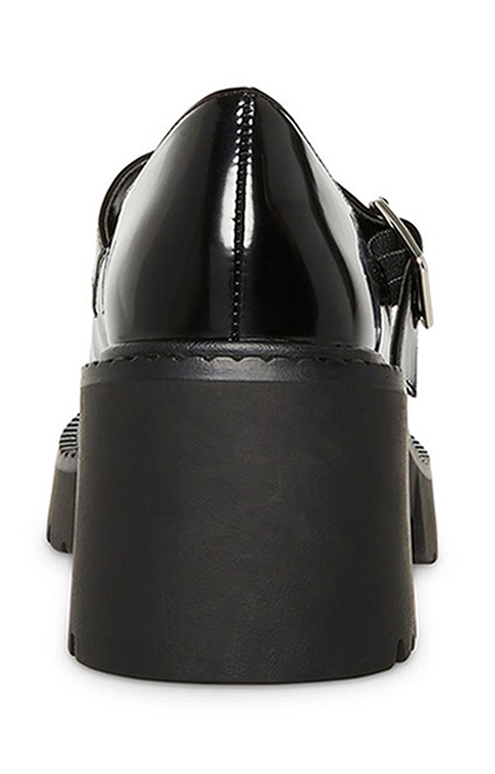 Thunderr Black Closed Flats & Ballerinas