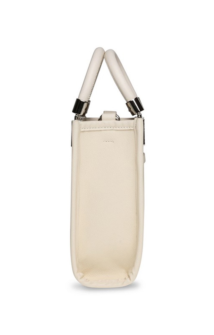 Bwealth White Handbags