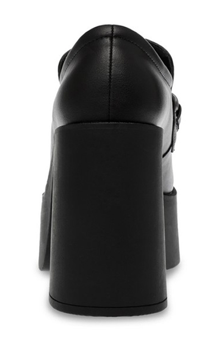 Liberate Black Pumps