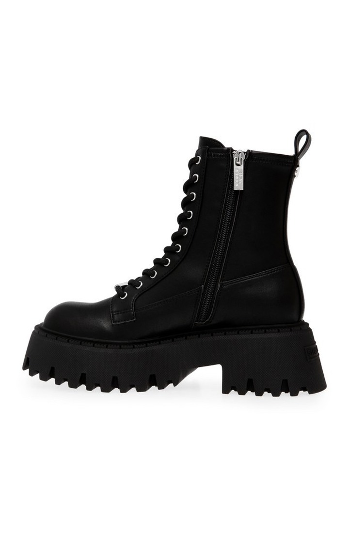 Over-Ride Black Boots
