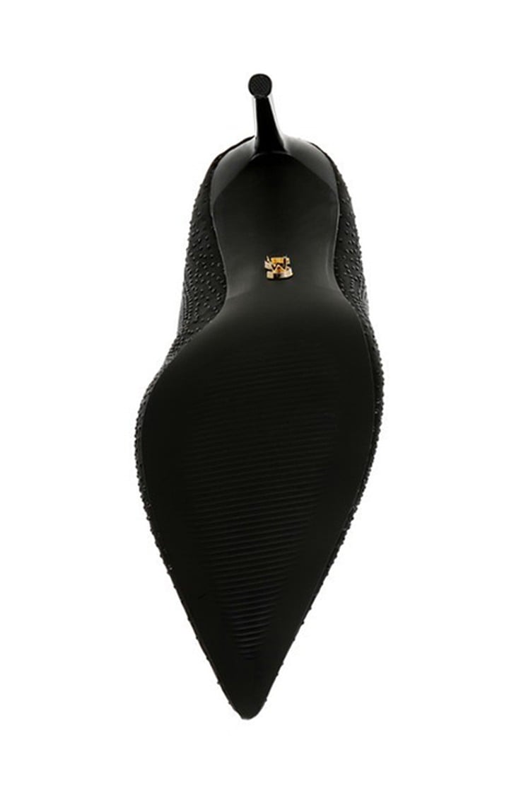 Valorous Black Pumps