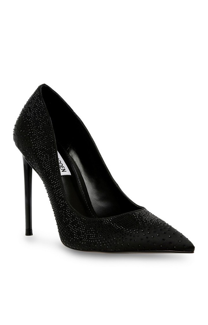 Valorous Black Pumps