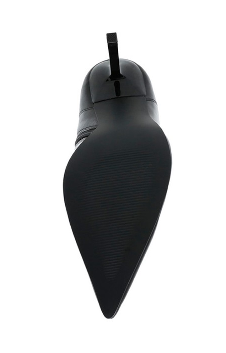 Iyanna Black Boots