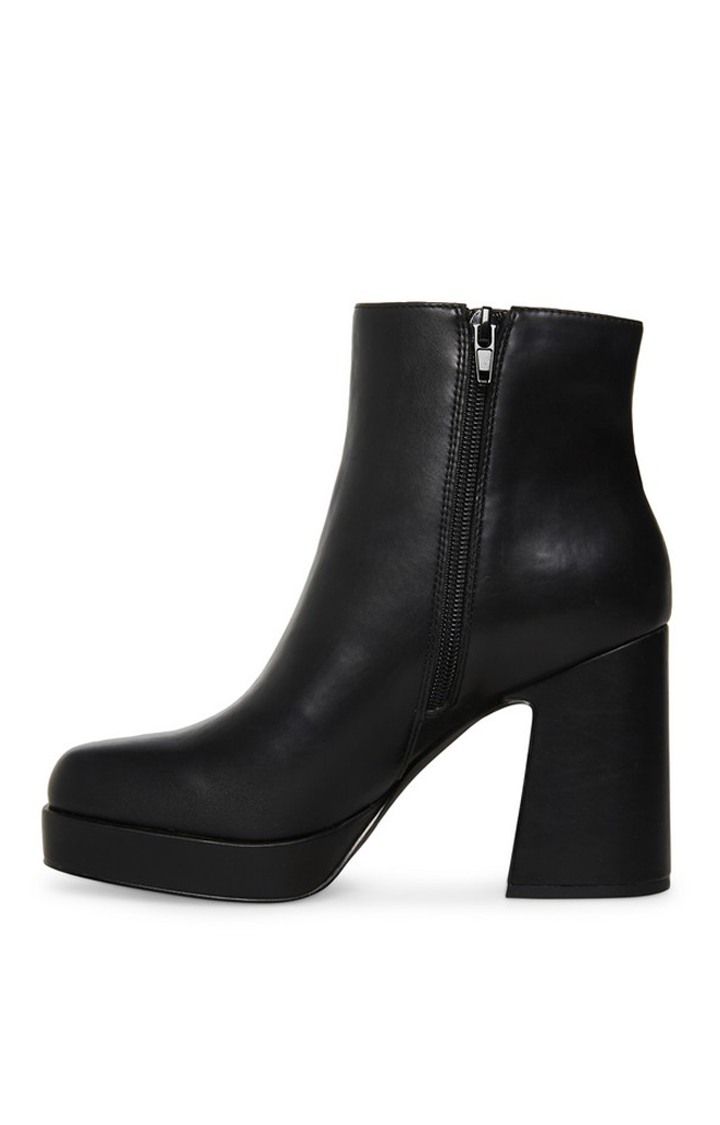 Activatte Black Boots