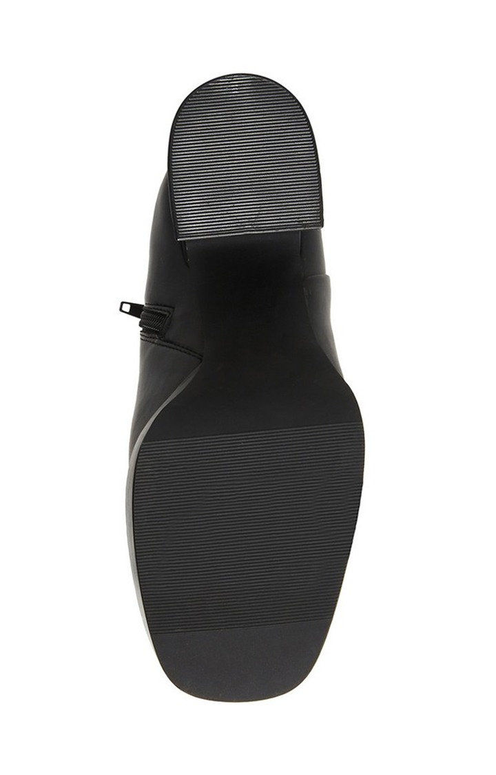 Activatte Black Boots