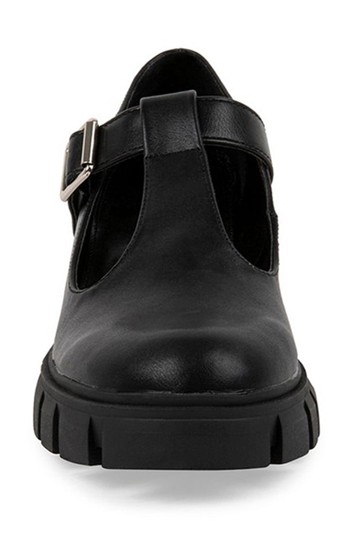 Heidii Black Closed Flats & Ballerinas