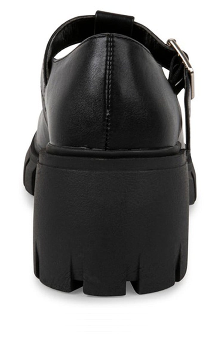 Heidii Black Closed Flats & Ballerinas