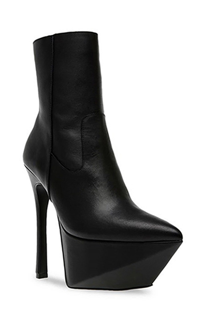 Off-Duty Black Boots