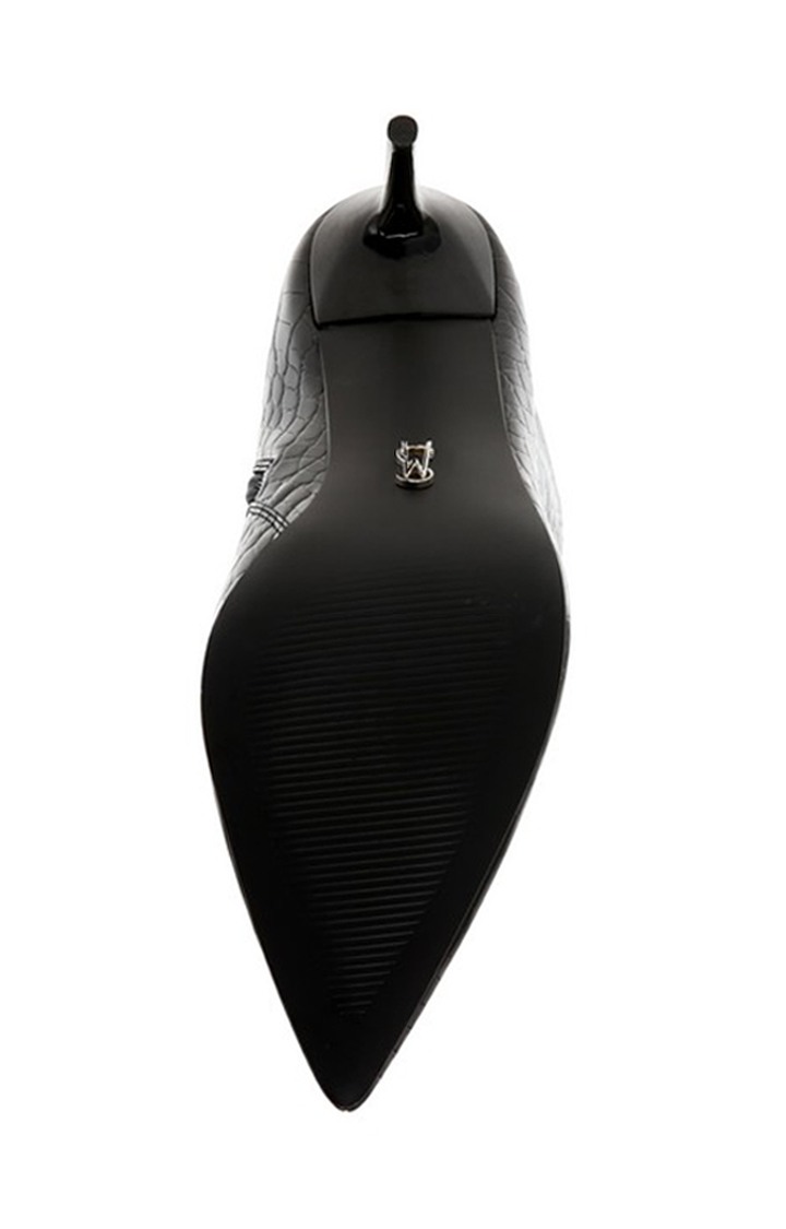 Lovable Black Boots
