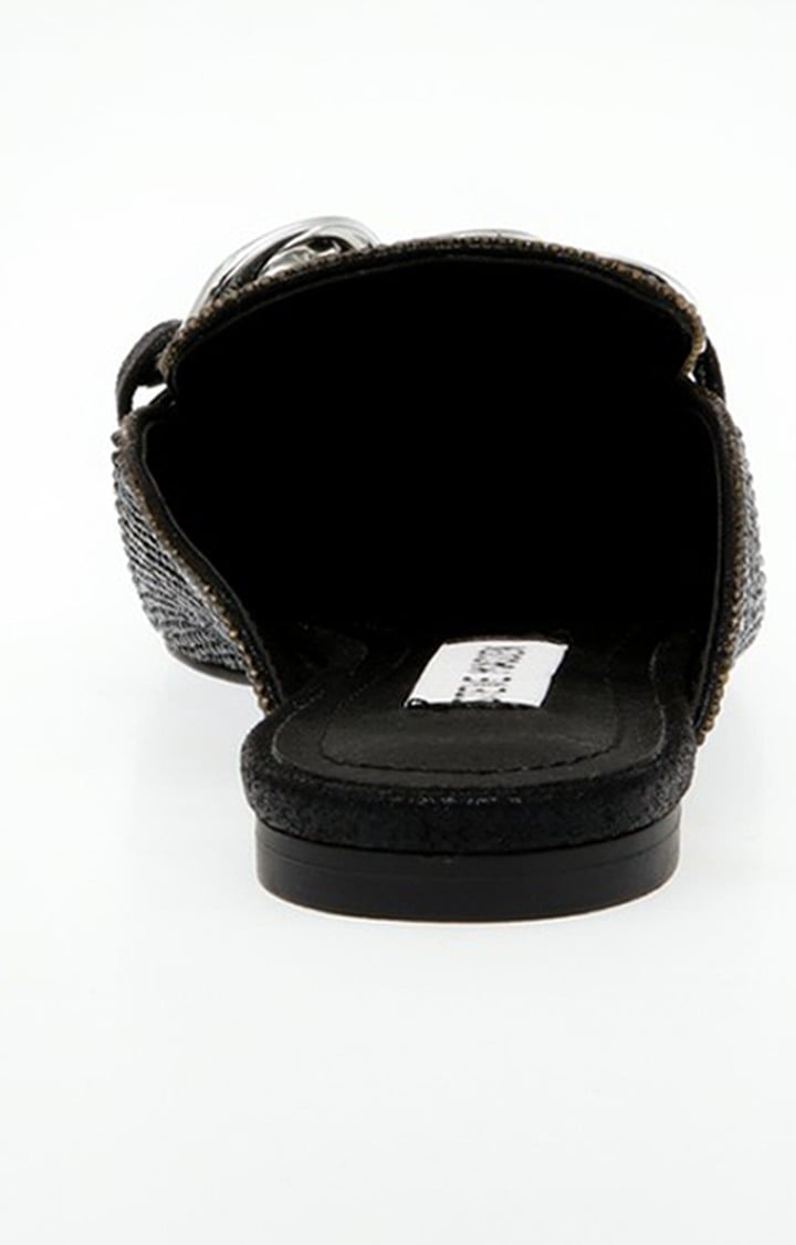 Fleur-R Black Closed Flats & Ballerinas