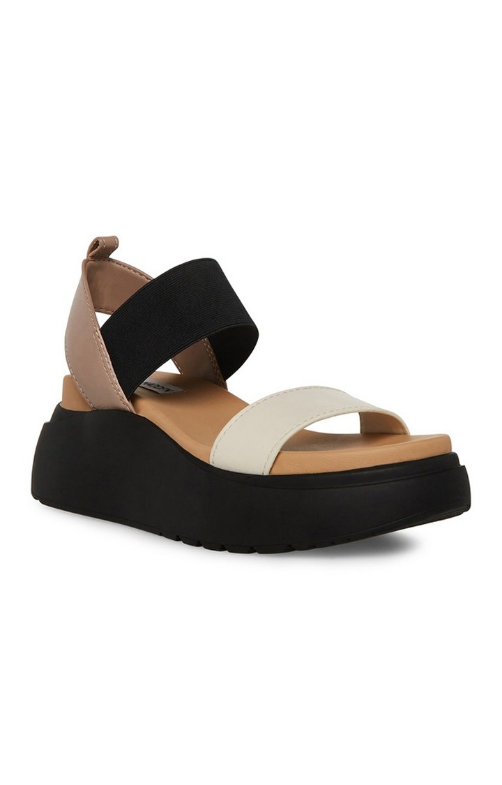 Cruisee Beige Flats