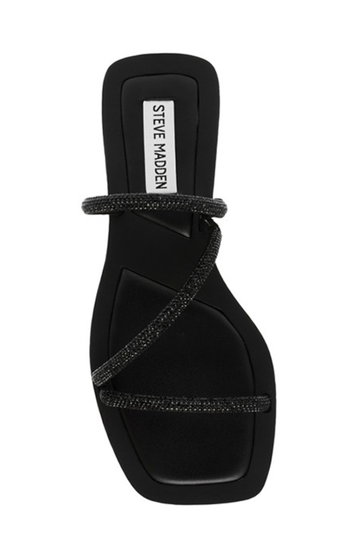 Evolves Black Flats