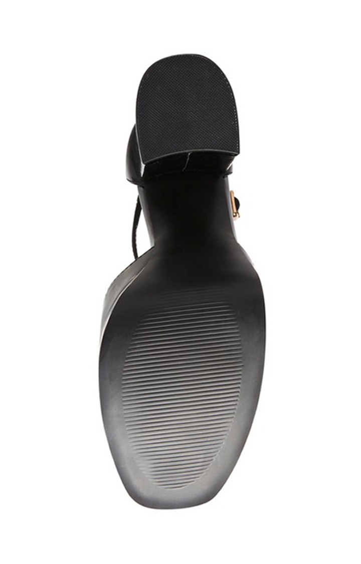 Dion Black Pumps