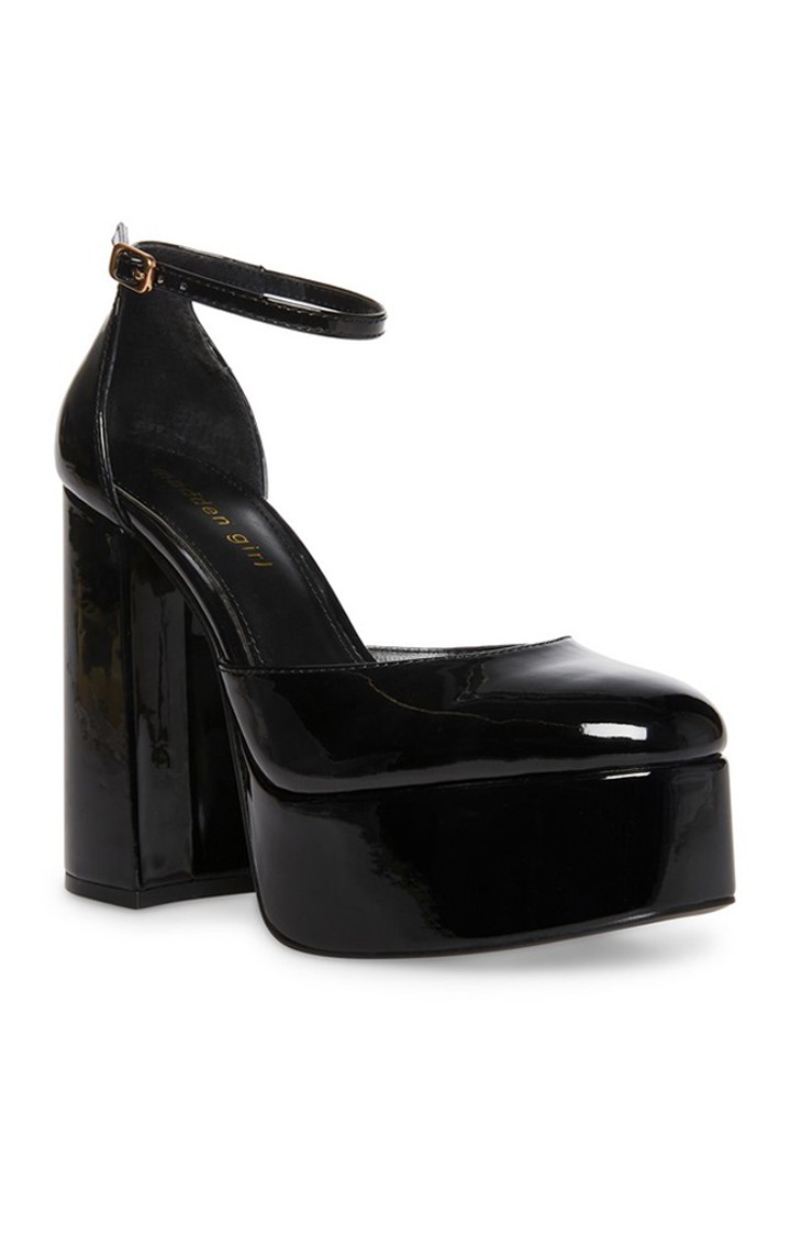 Dion Black Pumps