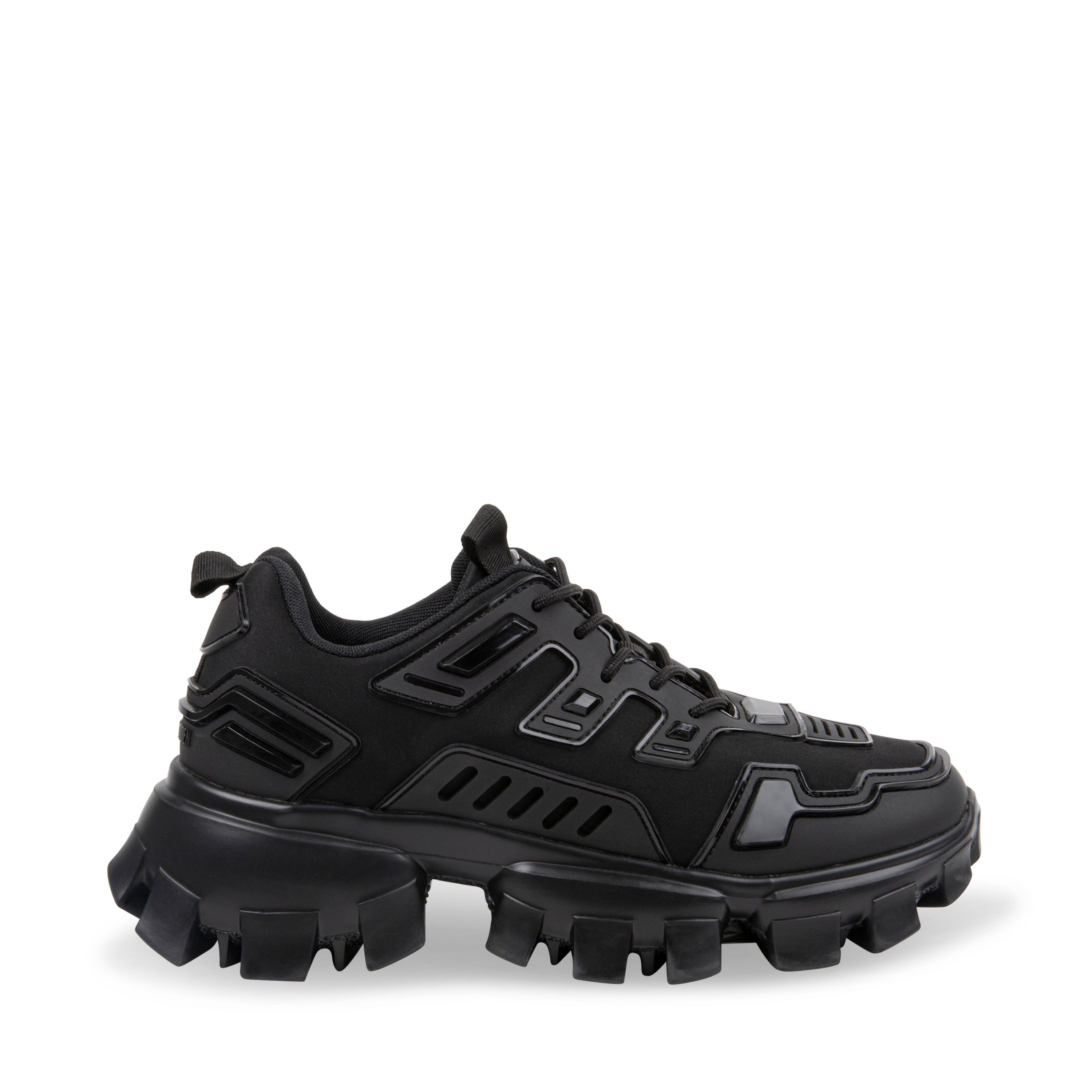 PRIZE Black Sneakers