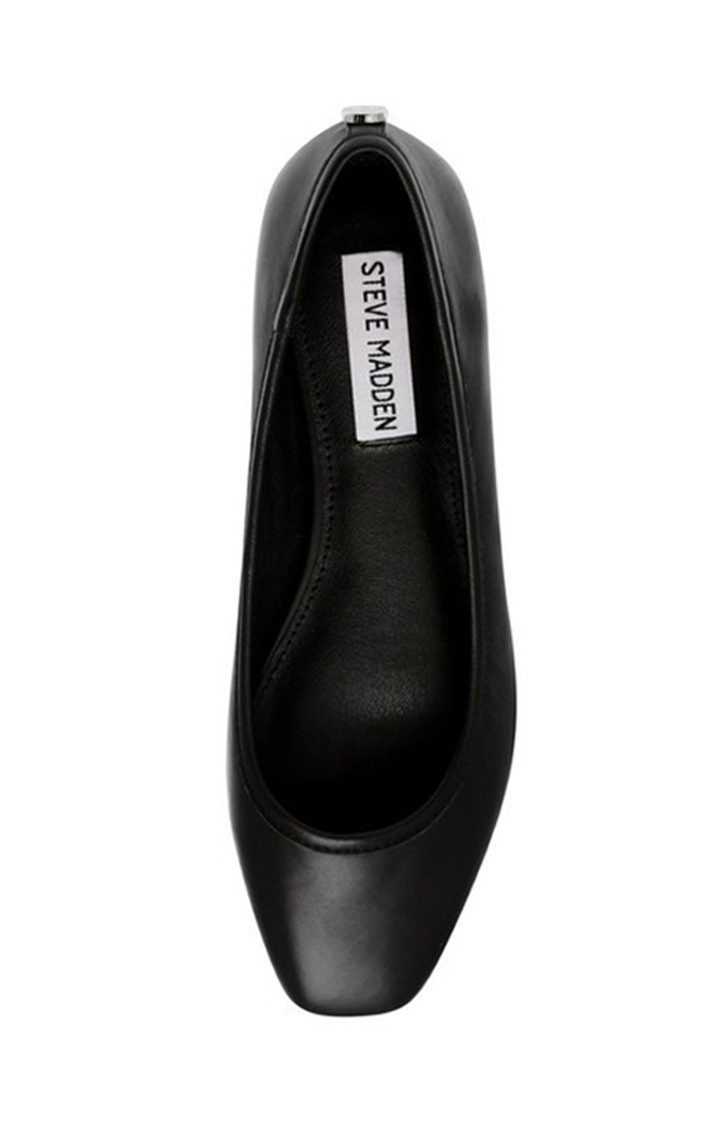 Valisa Black Closed Flats & Ballerinas