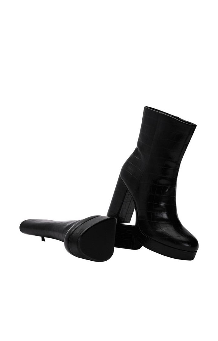 Saege Black Boots
