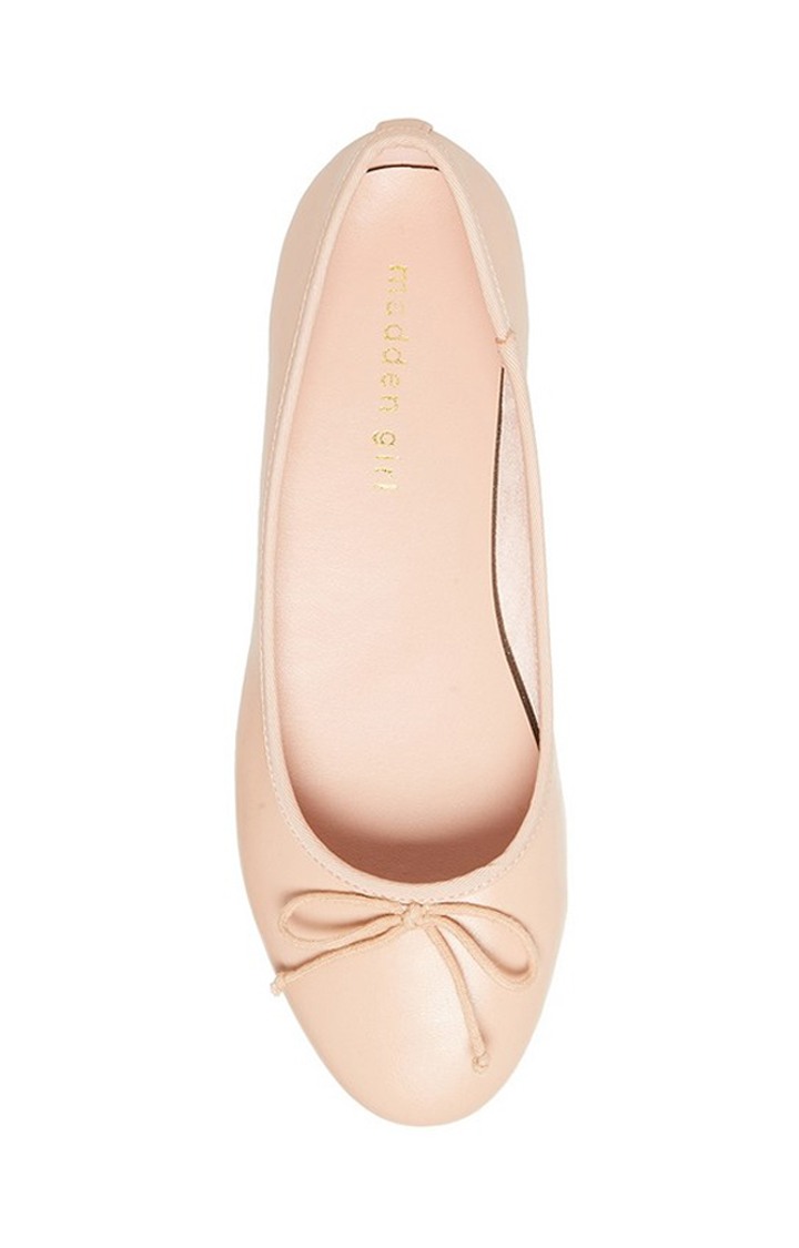 Plie Natural Closed Flats & Ballerinas