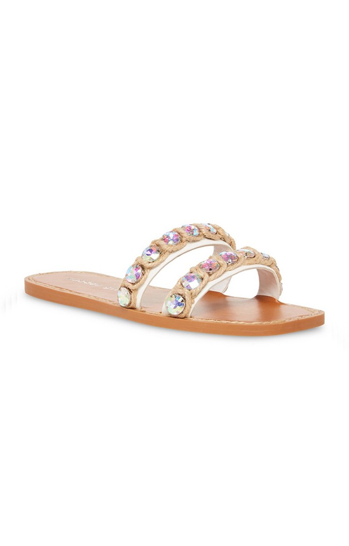 Acclaim White Flats