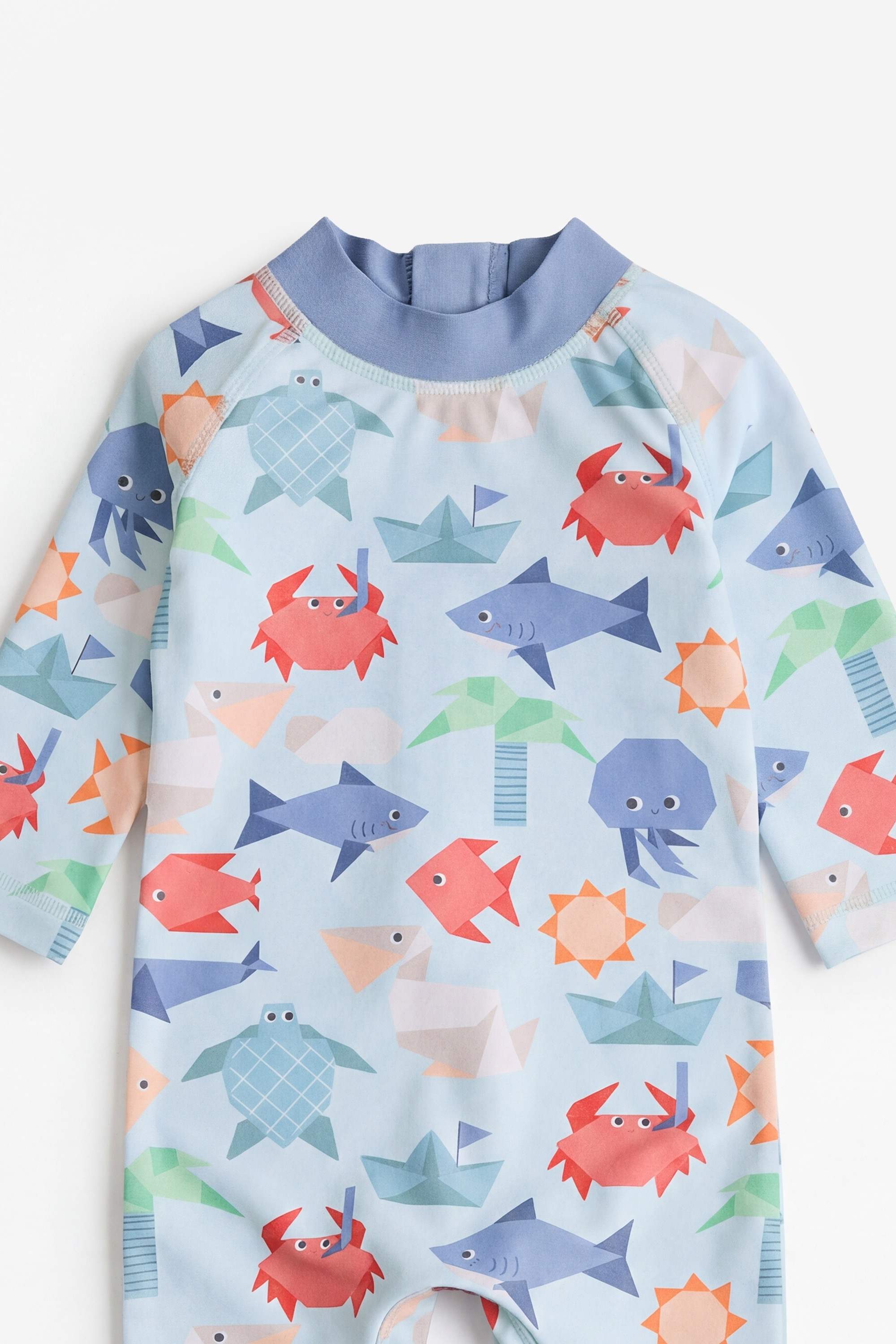 https://cdn.fynd.com/v2/falling-surf-7c8bb8/fyprod/wrkr/products/pictures/item/free/original/000000410401993001/AptG5yN4Y4e-000000410401993001_6.jpg