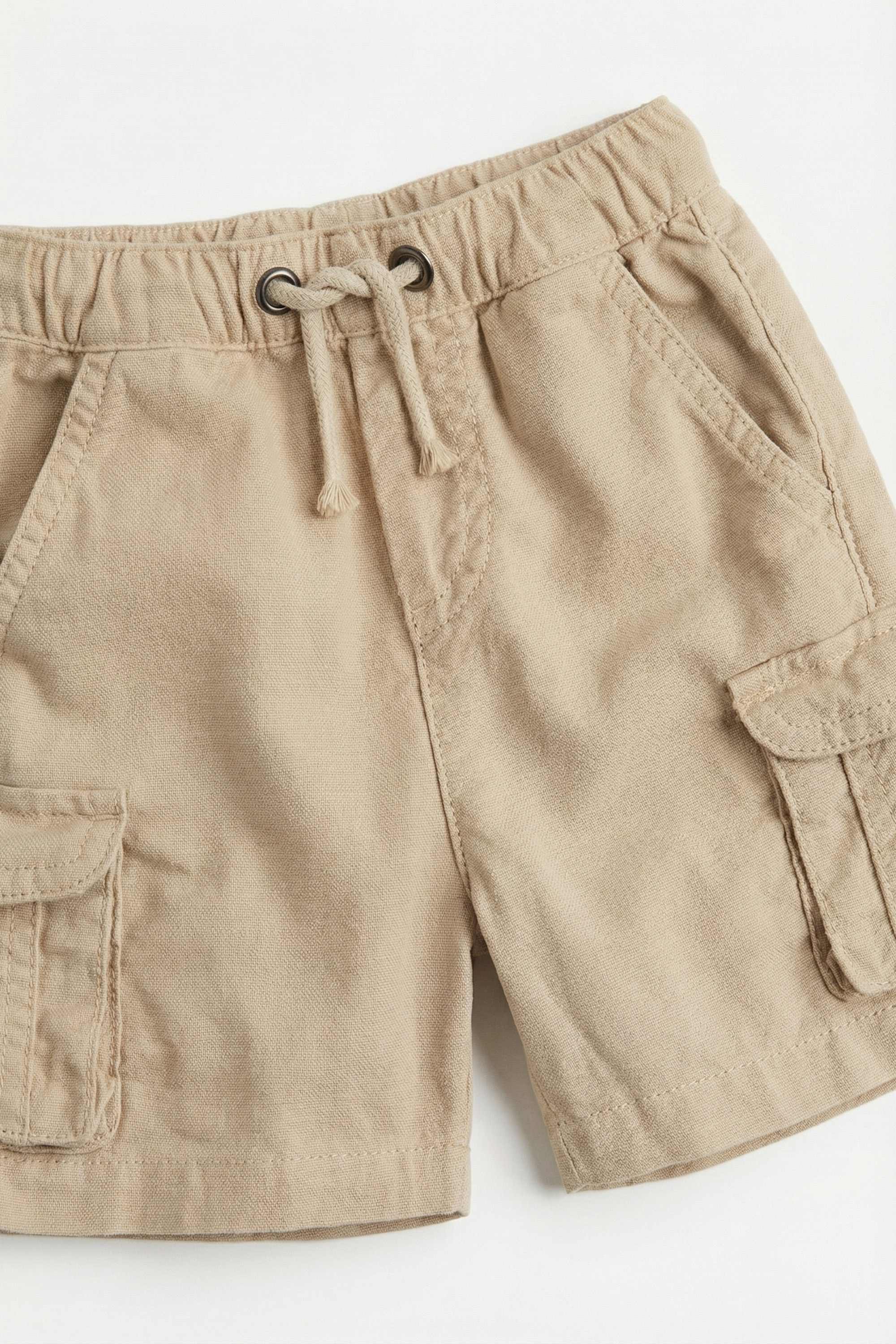 https://cdn.fynd.com/v2/falling-surf-7c8bb8/fyprod/wrkr/products/pictures/item/free/original/000000410401999001/dtAm40FvzUv-000000410401999001_7.jpg