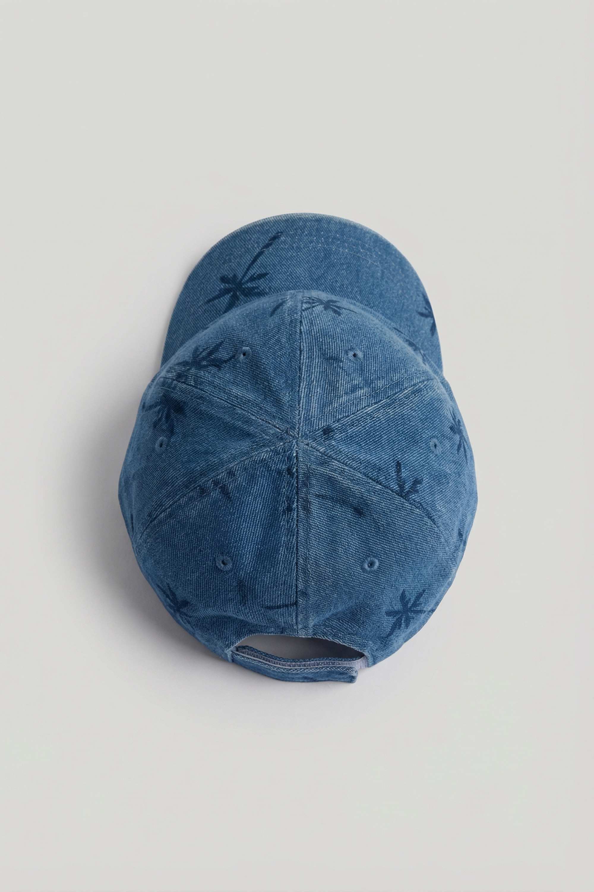 https://cdn.fynd.com/v2/falling-surf-7c8bb8/fyprod/wrkr/products/pictures/item/free/original/000000410402093001/Mq7V6ZO_ri-000000410402093001_5.jpg